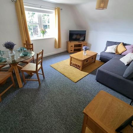 Centrally Located Boscombe Beach Apart With Parking 伯恩茅斯 外观 照片