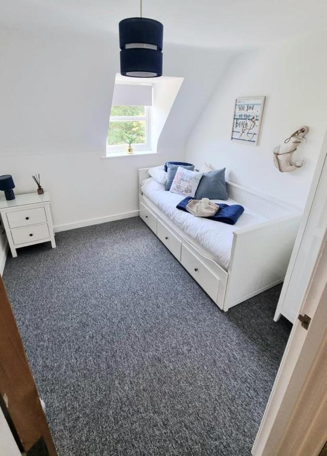 Centrally Located Boscombe Beach Apart With Parking 伯恩茅斯 外观 照片